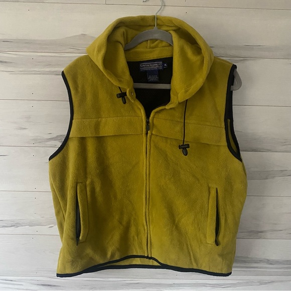Newton Jackets & Blazers - Newton Trading Company Puke Green Fleece Zip Up Hooded Vest XL